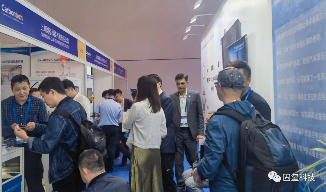 碳材料展会第三天 固玺科技展位持续热情高涨